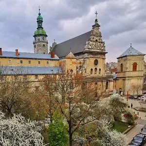the-heart-of-the-lviv.hotelslviv.net/