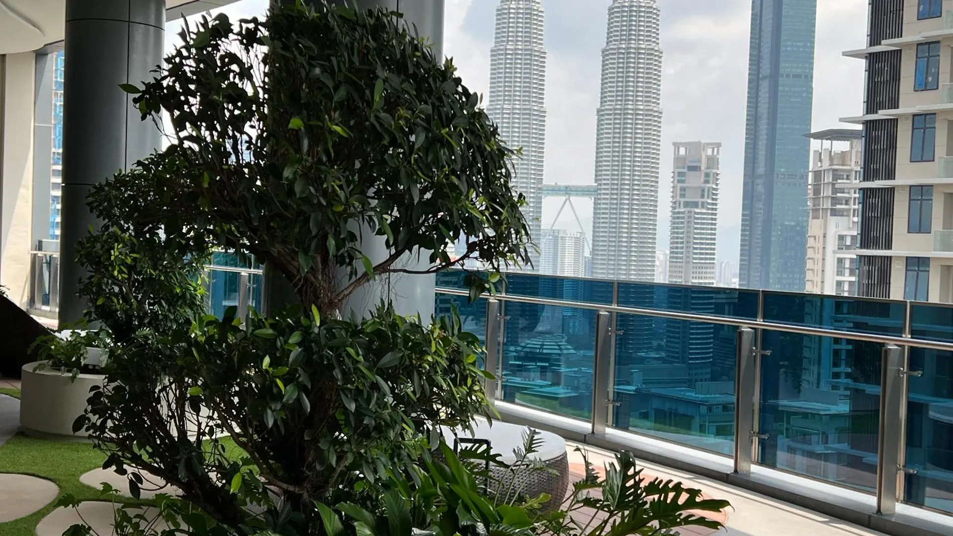 Eaton Residence Suites Klcc Kuala Lumpur